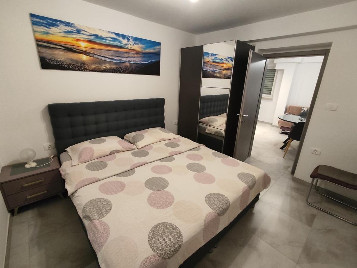Apartments Samec อิซอลา ภายนอก รูปภาพ